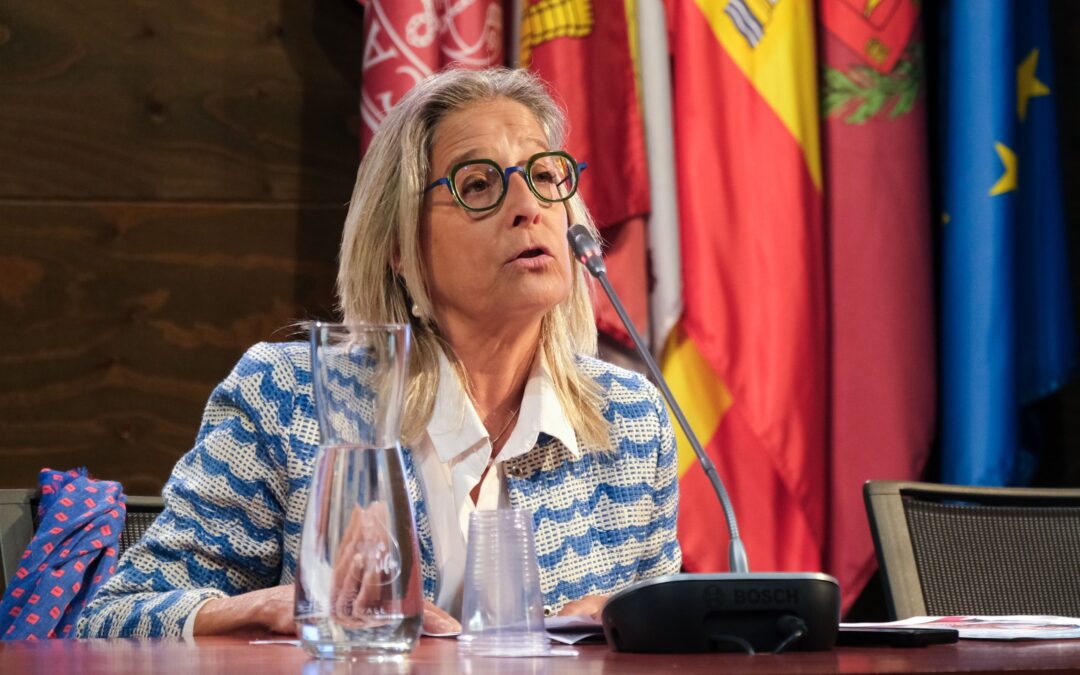 Pilar Garcés durante una rueda de prensa informativa sobre su candidatura al rectorado de la UVa.